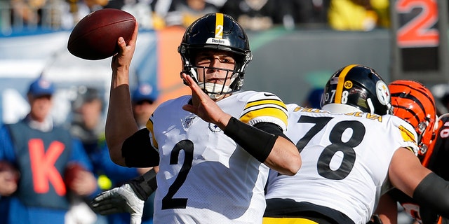 Pittsburgh Steelers quarterback Mason Rudolph (2) passes during a initial half an NFL football diversion opposite a Cincinnati Bengals, Sunday, Nov. 24, 2019, in Cincinnati. (AP Photo/Frank Victores)