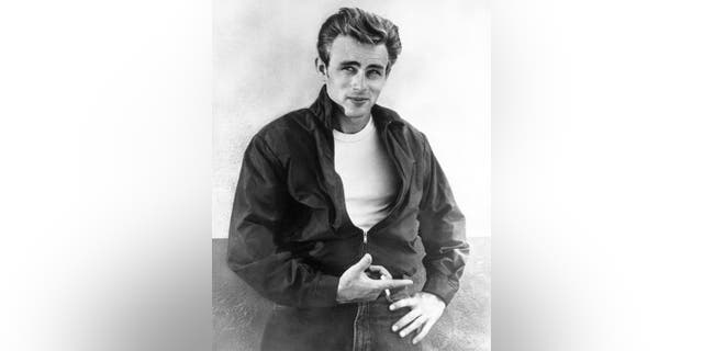 Actor James Dean poses for a Warner Bros publicity shot for his film 'Rebel Without A Cause' in 1955 in Los Angeles, California. (Photo by Michael Ochs Archives/Getty Images)