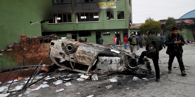 A police station was attacked by supporters of Morales in El Alto, on the outskirts of La Paz. (AP Photo/Natacha Pisarenko)