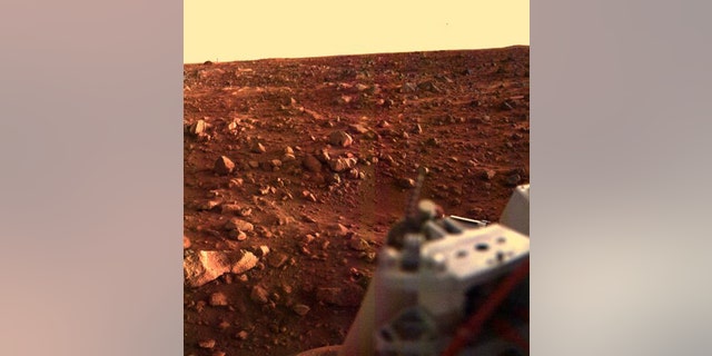 Sunset at the Viking Lander 1 site, 1976. (Credit: NASA/JPL)