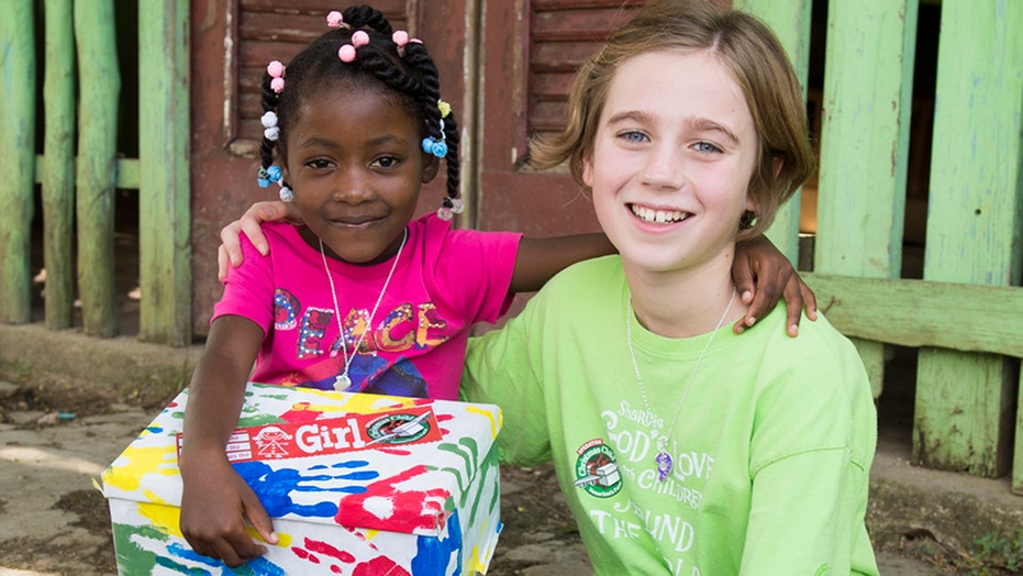 Operation Christmas Child 1 Girl Helps Give 10 000 Shoe