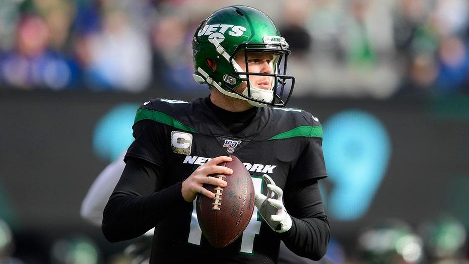 sam darnold black jersey