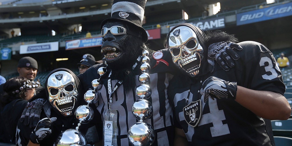 Raiders leaving Coliseum where every Sunday was Halloween