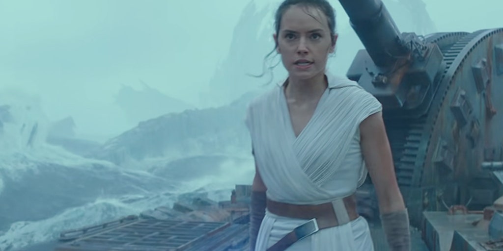 'Star Wars' editor and George Lucas' ex-wife slams latest trilogy, producers Kathleen Kennedy, J.J. Abrams - Vimarsana News