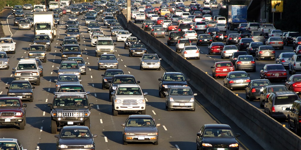 LAPD detective rips city's 'reckless' proposal to use unarmed civilians to enforce traffic violations - Vimarsana News