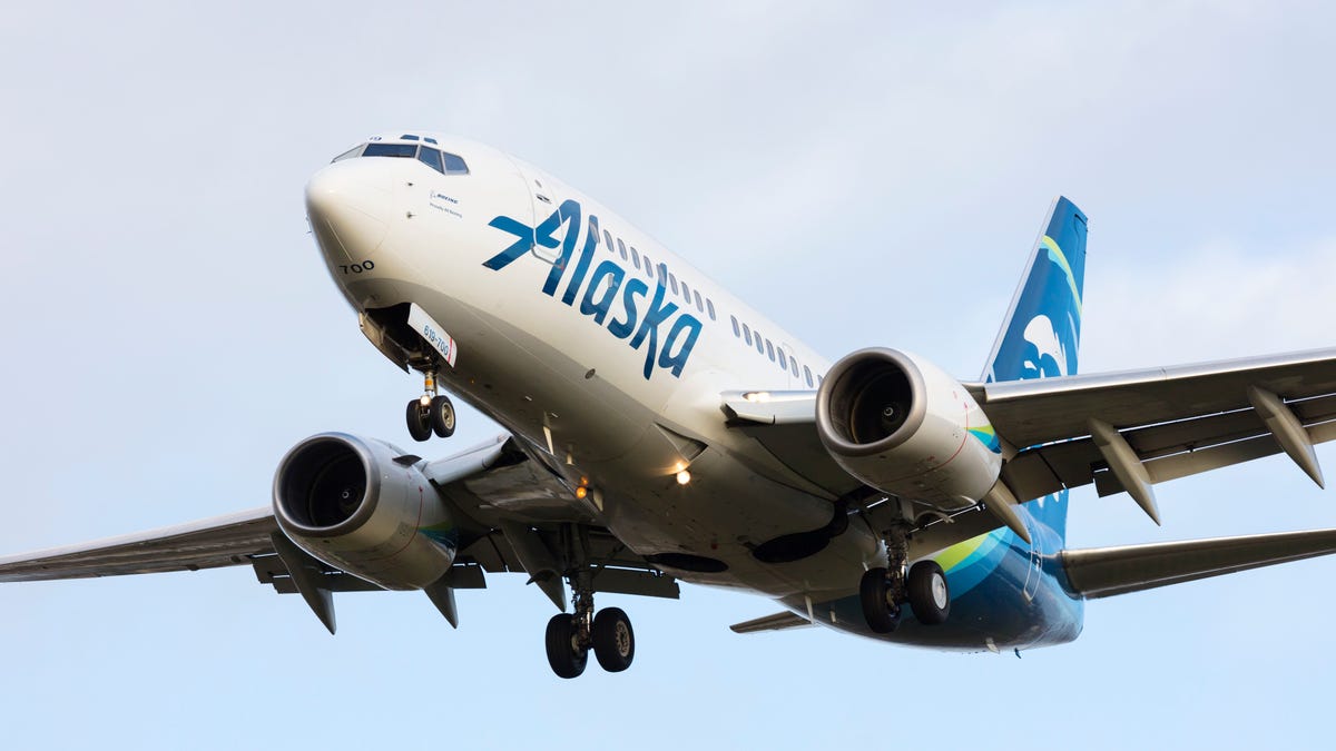 alaska air lost baggage