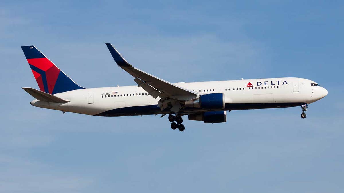 Inflatable emergency slide from Delta aircraft detaches from plane