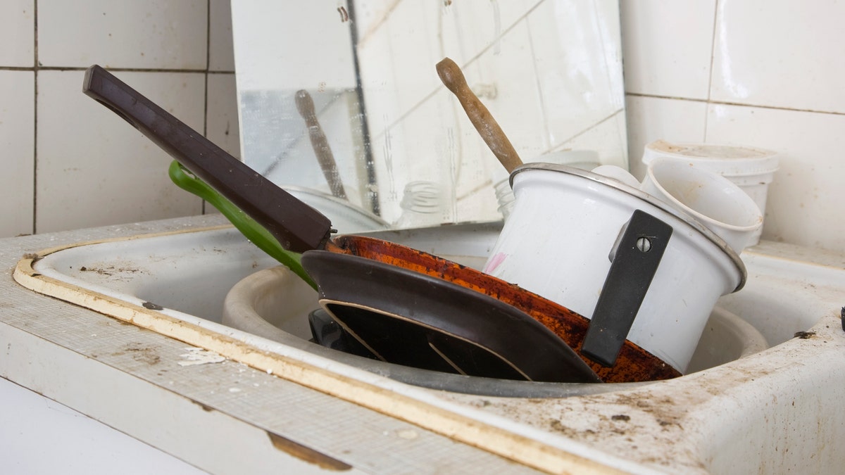 Hate washing dishes? Here are 5 tips for making it much less of a pain