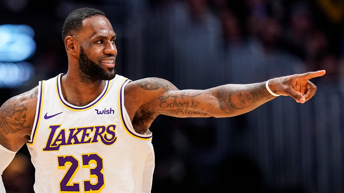 LeBron James won't wear social justice message on Lakers jersey