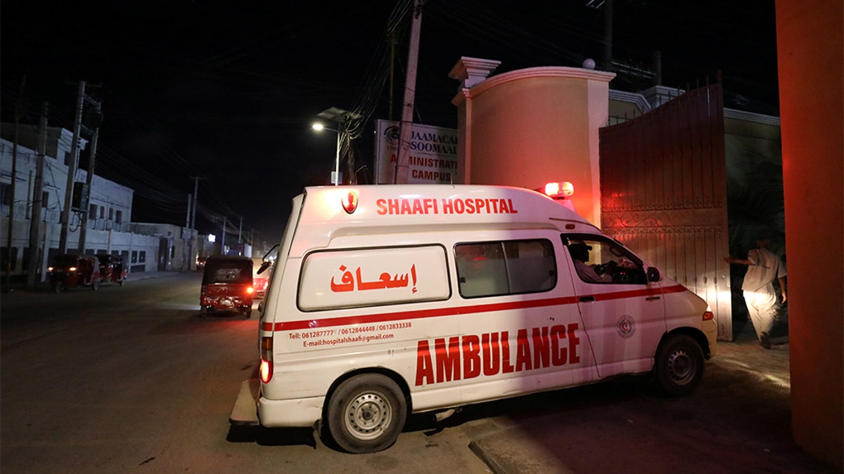 An ambulance carrying an injured person from an attack by Al-Shabab gunmen on a hotel near the presidential residence arrives to the Shaafi hospital in Mogadishu, Somalia December 10, 2019. (REUTERS/Feisal Omar)