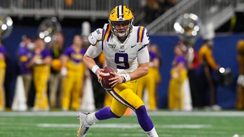 LSU QB Joe Burrow completes ‘selfie’ pass vs. Georgia in SEC title game