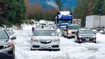 Deadly winter storm takes aim at Northeast, hundreds of flights canceled