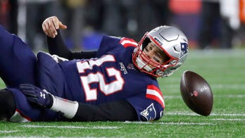 Tom Brady, New England Patriots, booed off field by their own fans during Chiefs game