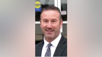 Arkansas sheriff charged with assaulting 3 people in custody