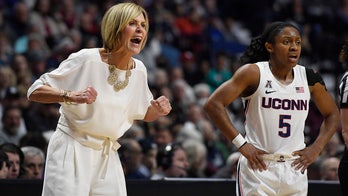 UConn moves to No. 1 in AP Women's basketball poll