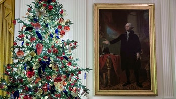 White House makes patriotism theme of Christmas