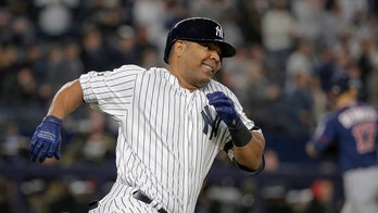 Encarnacion, White Sox complete $12 million, 1-year contract