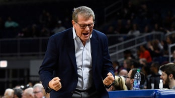 UConn ends decade where it began: No. 1 in women's Top 25