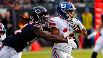 New York Giants' Golden Tate raises eyebrows with retweet about team's owner