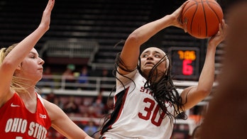Louisville up to No. 6 in women's Top 25; South Dakota in