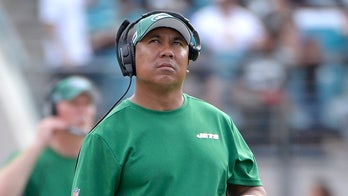 Jets assistant coach Hines Ward receives Gatorade shower after win over Steelers