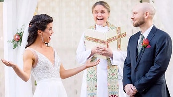 Florida newlyweds use coin toss to decide on last name