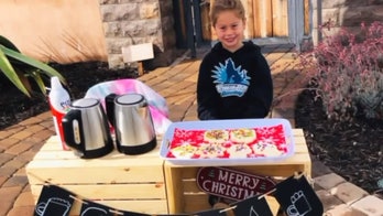 California girl, 5, sells hot cocoa, cookies to help pay off students' lunch debt