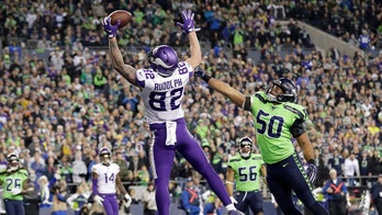 Seahawks take over first place in NFC West, beat Vikings 37-30