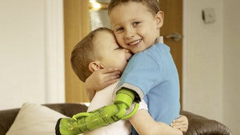 Boy, 5, gets ‘Hulk’-inspired prosthetic arm, can finally give younger brother hug