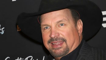 Garth Brooks plans Facebook concert next week – and he’s taking requests