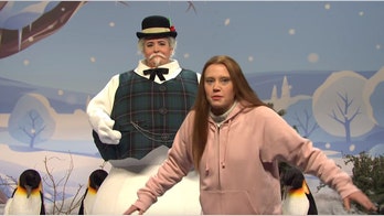 On 'SNL,' Greta Thunberg calls out Trump, warns of Christmas climate calamity: 'The elves will drown'