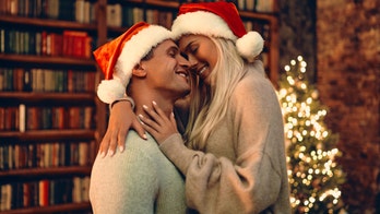 'Snow-globing' is the awful new holiday dating trend