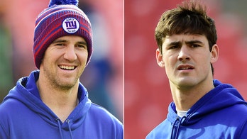 Eli Manning, Daniel Jones, enjoy drinking games at Hoboken bar following Giants win