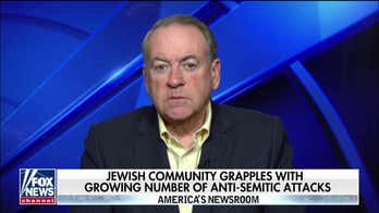 Gov. Mike Huckabee on Jewish community grappling with growing number of anti-Semitic attacks: 'It is such a bewildering situation'