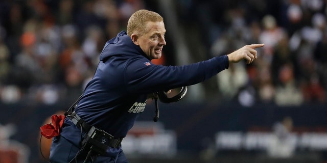 Dallas Cowboys head coach Jason Garrett shouts during the first half of an NFL football game against the Chicago Bears, Thursday, Dec. 5, 2019, in Chicago. (AP Photo/Morry Gash)