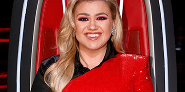 Kelly Clarkson on "The Voice." (Trae Patton/NBC/NBCU Photo Bank via Getty Images, File)