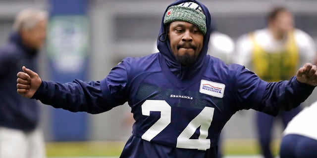 Marshawn Lynch earns two FCC complaints for cussing on Monday Night ...