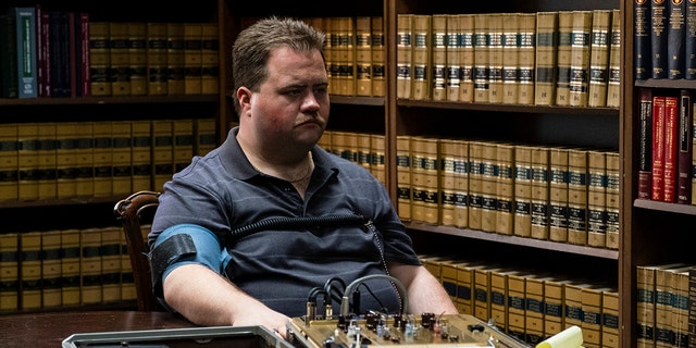 This image released by Warner Bros. Pictures shows Paul Walter Hauser in a scene from "Richard Jewell."