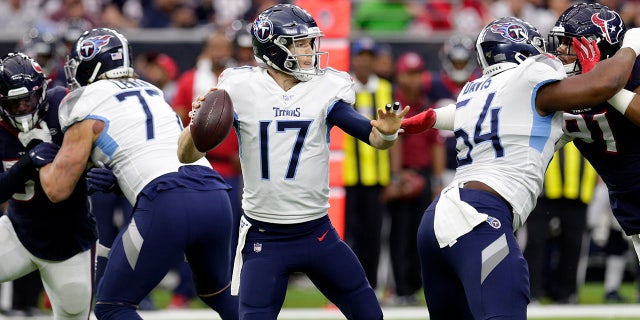 Tennessee Titans quarterback Ryan Tannehill (17) looks to throw a pass against the Houston Texans during the first half of an NFL football game Sunday, Dec. 29, 2019, in Houston. (AP Photo/Michael Wyke)