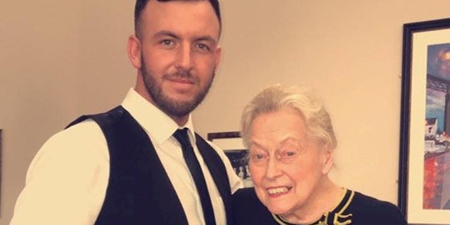 Jamie Lee Morely called Margaret Mackie up to help him sing Sinatra's classic "My Way," which she executed flawlessly.