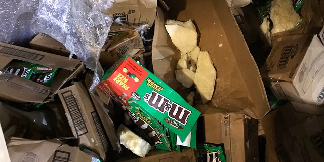  It wasn't rush hour, but rather a sugar rush that shut down part of a Tennessee interstate last week, when a tractor-trailer overturned and reportedly dumped 35,000 pounds of M&M’s in the road.