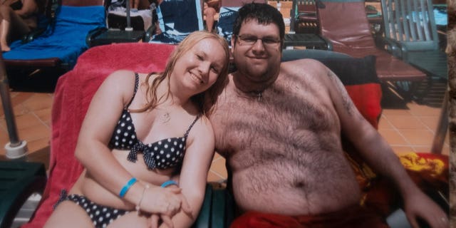 Dad who weighed 322 pounds sheds half his weight after theme-park incident: 'That did it for me' 51