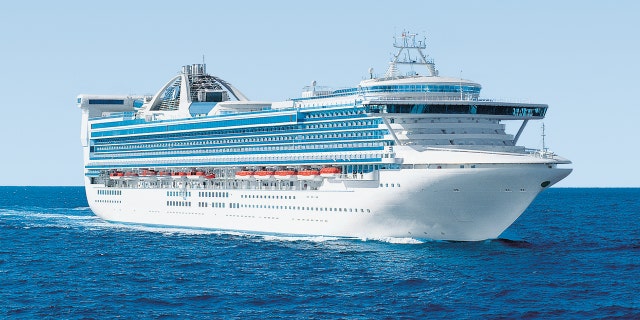 An image of the Golden Princess cruise ship.