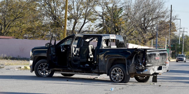 At least 14 people were killed, four of them police officers, after an armed group in a convoy of trucks stormed the town, in Coahuila state, prompting security forces to intervene, state Gov. Miguel Riquelme Solis said.