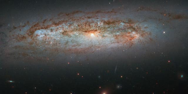 Image via ESA/Hubble & NASA, D. Rosario et al.