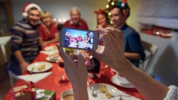 Mississippi community fills troublesome pothole with Christmas tree