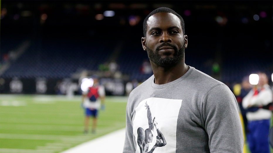 Petition wants NFL to remove Michael Vick as honorary 2020 Pro