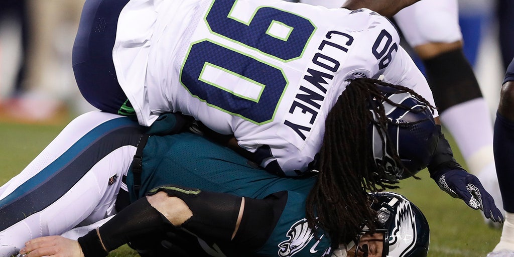 Seahawks' Jadeveon Clowney defends helmet-to-helmet hit on Carson Wentz