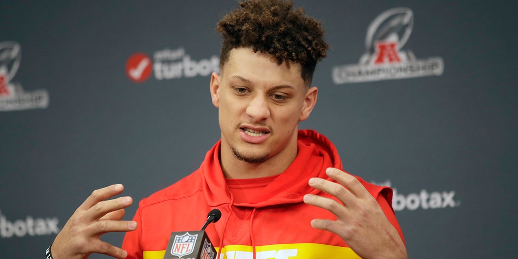 Patrick Mahomes takes heat on social media after George Zimmerman tweets resurface
