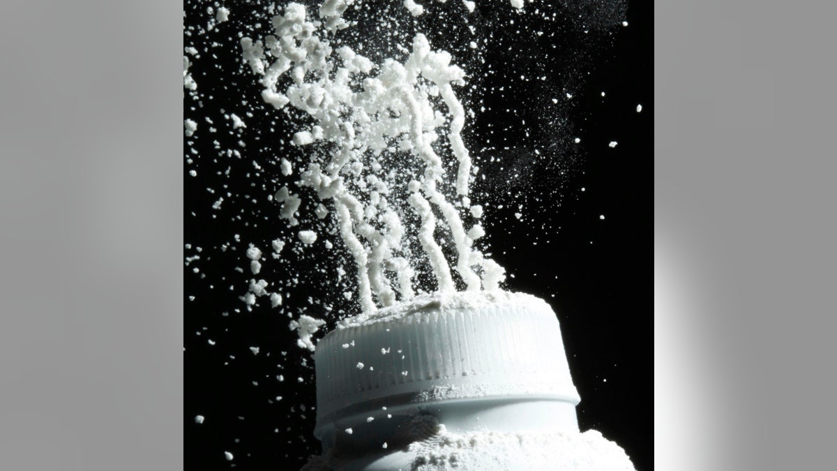 In a study released on Tuesday, Jan. 7, 2020, U.S. government researchers found no evidence linking baby powder with ovarian cancer.